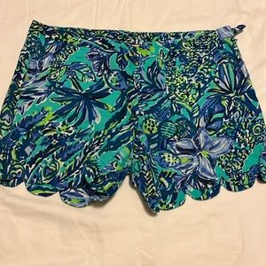 Lilly Pulitzer Shorts - Scalloped Hem - Side Zip